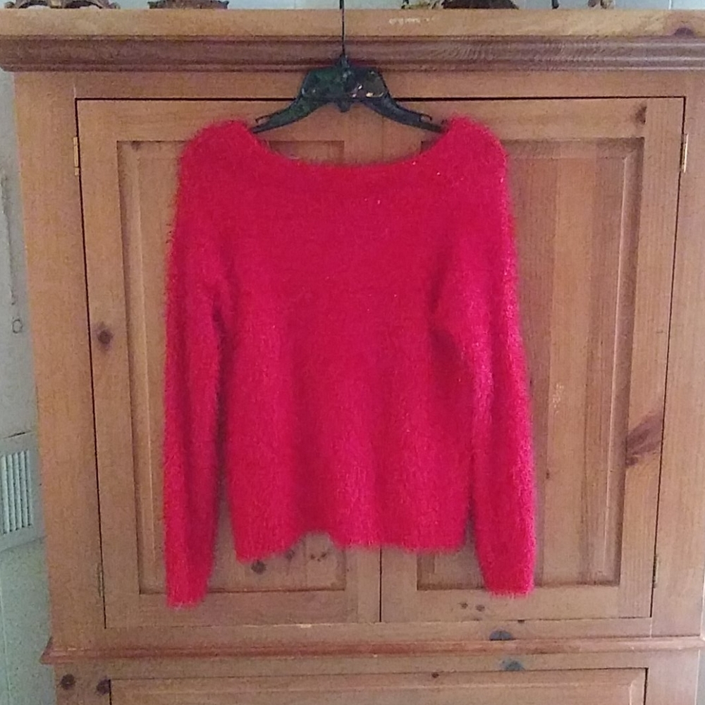 💵SALE 2 FOR $20💵🌹Beautiful Red Sweater🌹 - Picture 5 of 5